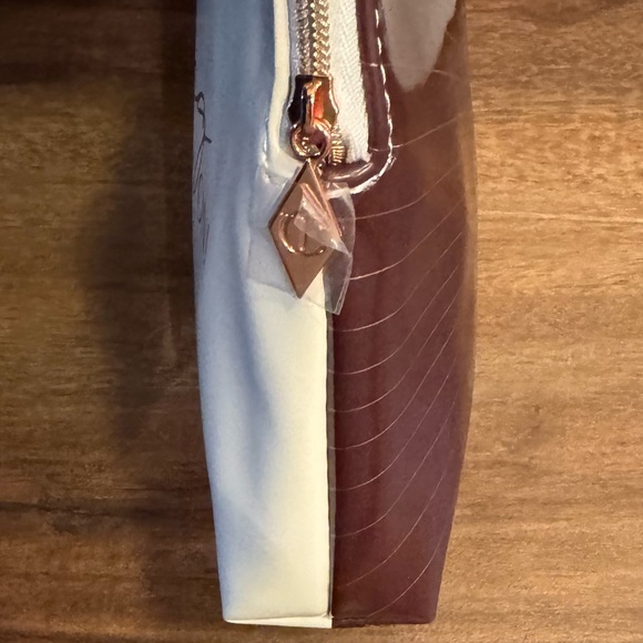 Charlotte Tilbury Cosmetic Bag - Picture 3 of 4